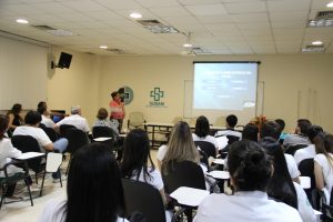 Imagem da notícia - 100 novos acadêmicos da UEA iniciam internato na FHAJ