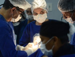 Imagem da notícia - Equipe da Fundação Hospital Adriano Jorge realiza cirurgia inédita no Amazonas