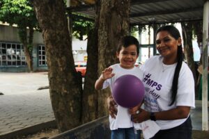 “Mudou a vida do meu filho”, diz mãe de criança com doença rara tratada há um ano na Fundação Hospital Adriano Jorge