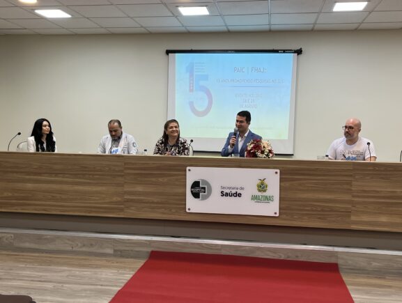 Com mais de 600 bolsistas formados, FHAJ realiza evento de 15 anos do Programa de Iniciação Científica
