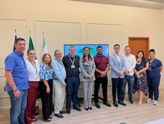 Hospital Adriano Jorge e UEA renovam parceria para fortalecer formação na área da saúde