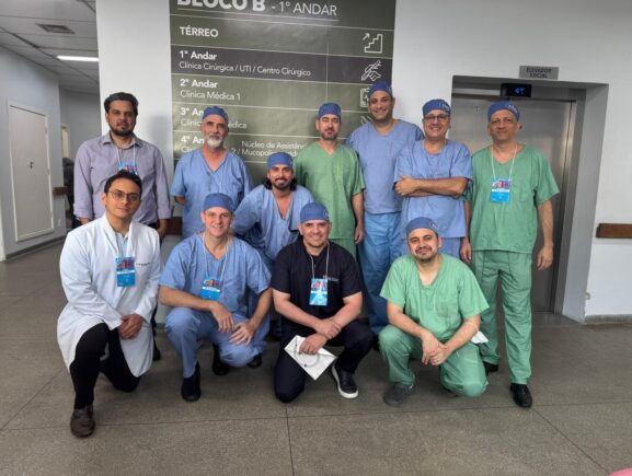Adriano Jorge promove a 2ª edição do EndoUro Experts, beneficiando pacientes do SUS com cirurgias urológicas